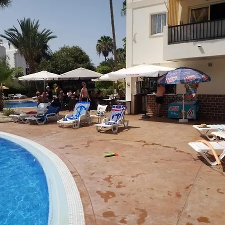 Lovely 1-bedroom With A Big Terrace, Americas, Tenerife Apartment